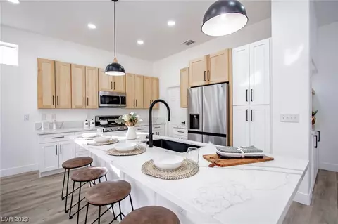 10325 Marymont Pl, Las Vegas, NV 89134