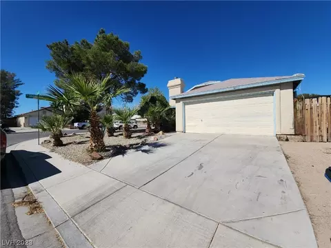 3720 Twinkle Star Dr, Las Vegas, NV 89115