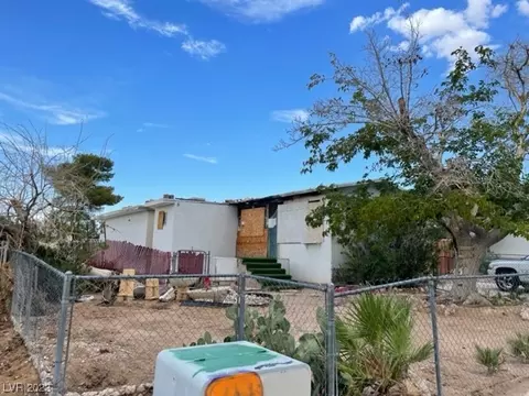 6176 Casa Loma Ave, Las Vegas, NV 89156