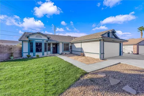 165 Cascade Dr, Henderson, NV 89074