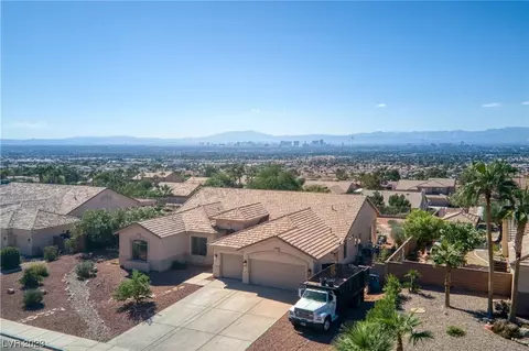 939 Temple View Dr, Las Vegas, NV 89110