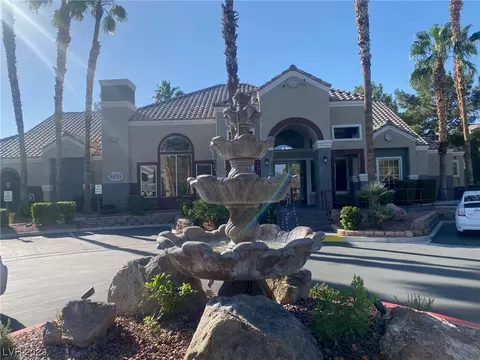 5055 W Hacienda Ave #2075, Las Vegas, NV 89118