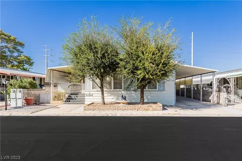 5126 N Ridge Club Dr, Las Vegas, NV 89103