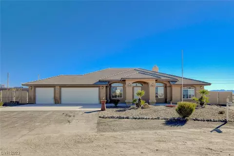 2221 Oakridge Ave, Pahrump, NV 89048
