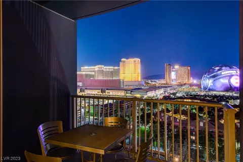 211 E Flamingo Rd #1506, Las Vegas, NV 89169