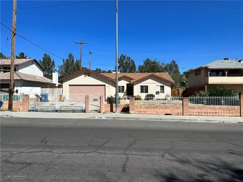 2236 Valley Dr, Las Vegas, NV 89108
