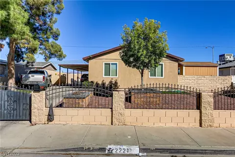 2221 Melinda Ave, Las Vegas, NV 89101