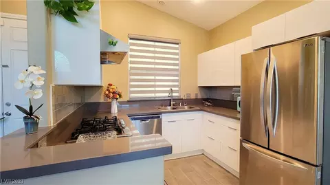 8742 Villa Jeremiah Ln, Las Vegas, NV 89147