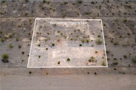 6421 Refugio Ave, Pahrump, NV 89060