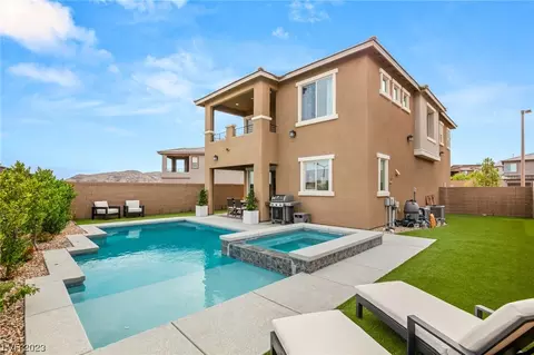 762 Rogue Wave St, Las Vegas, NV 89138