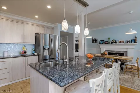 2806 Mayfair Ave, Henderson, NV 89074
