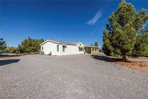 400 W Pechstein Rd, Pahrump, NV 89060