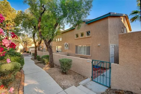 5235 Sacha Way, Las Vegas, NV 89118