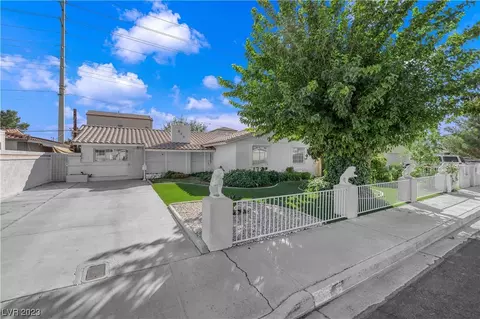 217 Shadow Ln, Las Vegas, NV 89106