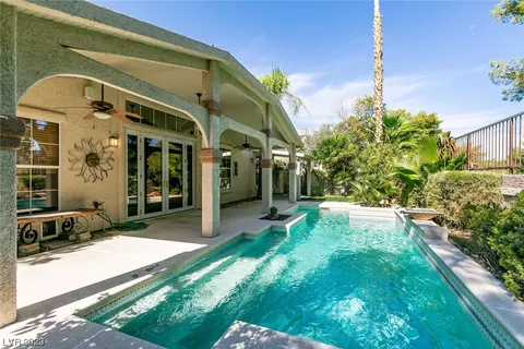 1324 Palantine Hill Dr, Las Vegas, NV 89117