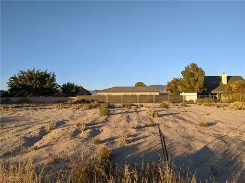 270 Happy Canyon Rd, Pahrump, NV 89048