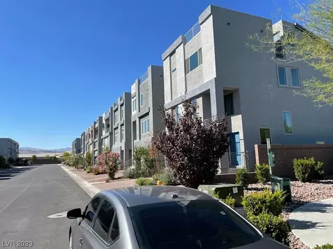 8074 Misty Canyon Ave, Las Vegas, NV 89113