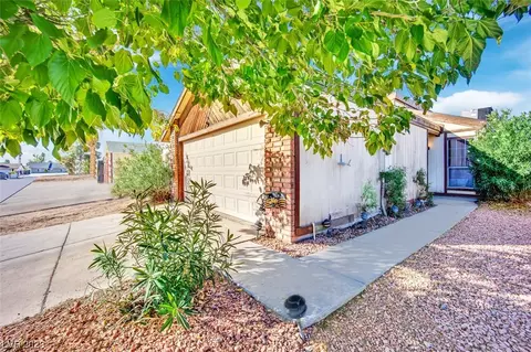 2316 El Molino Cir, Las Vegas, NV 89108