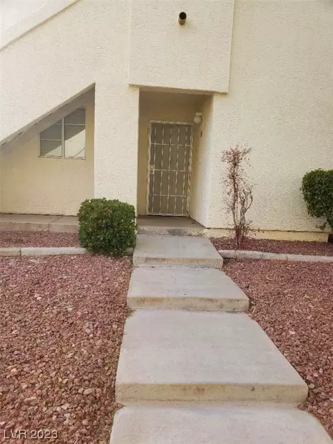 698 S Racetrack Rd #514, Henderson, NV 89015