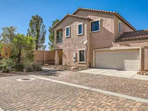 945 Wembly Hills Pl, Henderson, NV 89011