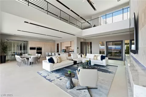 5 Falling Ridge Ln, Henderson, NV 89011