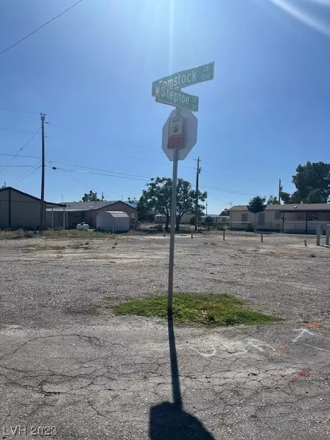 21 Steptoe St, Pahrump, NV 89048