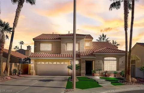8704 Summer Ridge Dr, Las Vegas, NV 89134