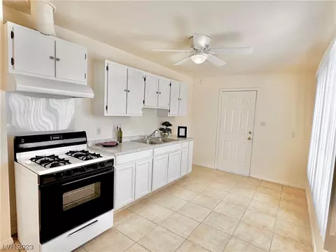 1948 H St, Las Vegas, NV 89106