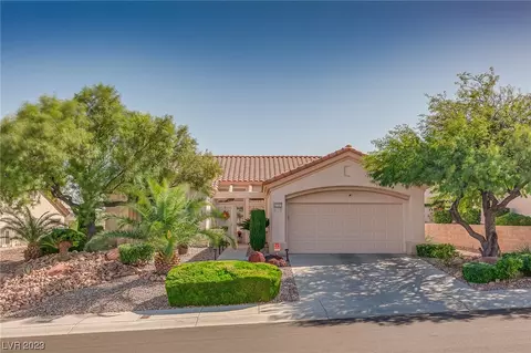 2720 Faiss Dr, Las Vegas, NV 89134