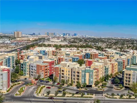 68 E Serene Ave #209, Las Vegas, NV 89123