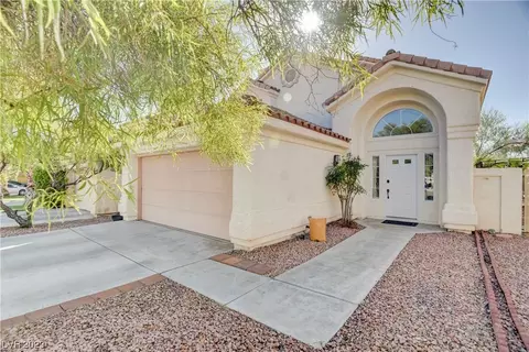 9321 Aston Martin Dr, Las Vegas, NV 89117