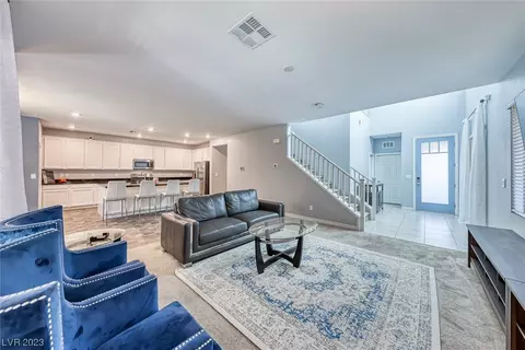 8149 Little Skye Ct, Las Vegas, NV 89166