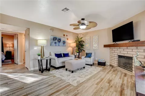 1100 Pinto Rock Ln #101, Las Vegas, NV 89128