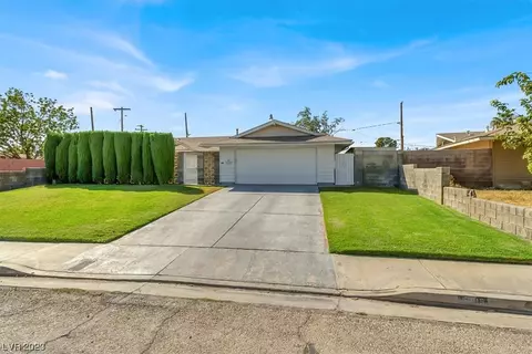 5305 Champions Ave, Las Vegas, NV 89142