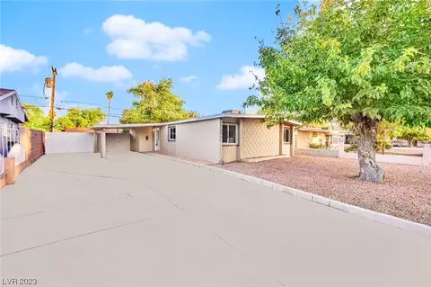 1008 N Mojave Rd, Las Vegas, NV 89101