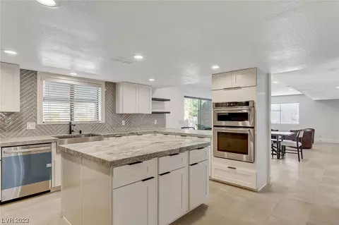 6550 Laredo St, Las Vegas, NV 89146