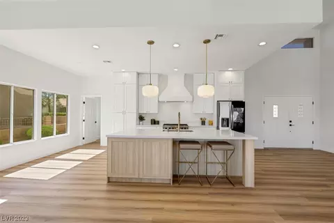 2612 Tumble Brook Dr, Las Vegas, NV 89134