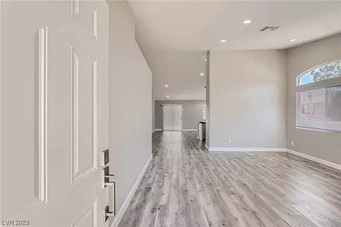 130 Cloudcrest Dr, Henderson, NV 89015 photo 5