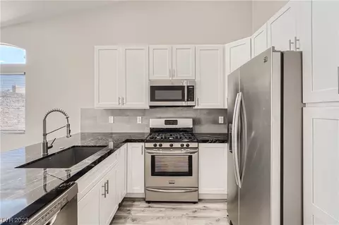 130 Cloudcrest Dr, Henderson, NV 89015 photo 13