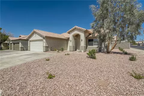 130 Cloudcrest Dr, Henderson, NV 89015 photo 2