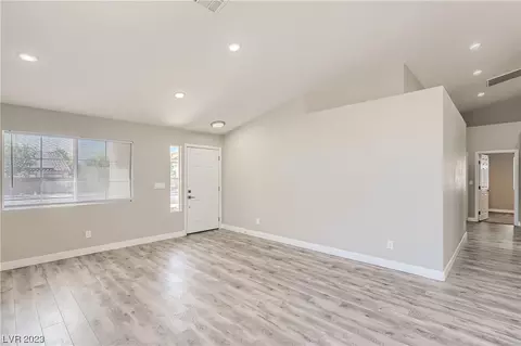 130 Cloudcrest Dr, Henderson, NV 89015 photo 7