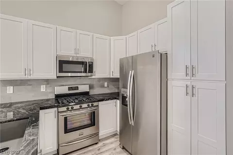 130 Cloudcrest Dr, Henderson, NV 89015 photo 12