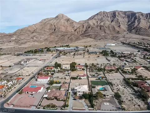 1344 N Hollywood Blvd, Las Vegas, NV 89110