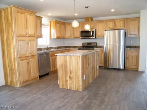 2330 N Mcgill Hwy, Ely, NV 89301