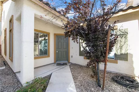 7877 Wildebeest Ct, Las Vegas, NV 89149