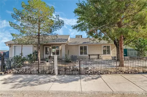 2114 Wondra Dr, Las Vegas, NV 89115