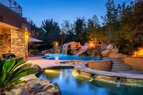 14 Misty Peaks Ct, Las Vegas, NV 89135
