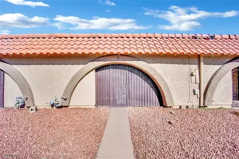 808 Hedge Way #5, Las Vegas, NV 89110