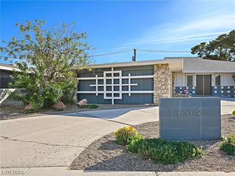 1609 S 6th St, Las Vegas, NV 89104