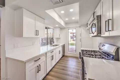 1405 Vegas Valley Dr #179, Las Vegas, NV 89169